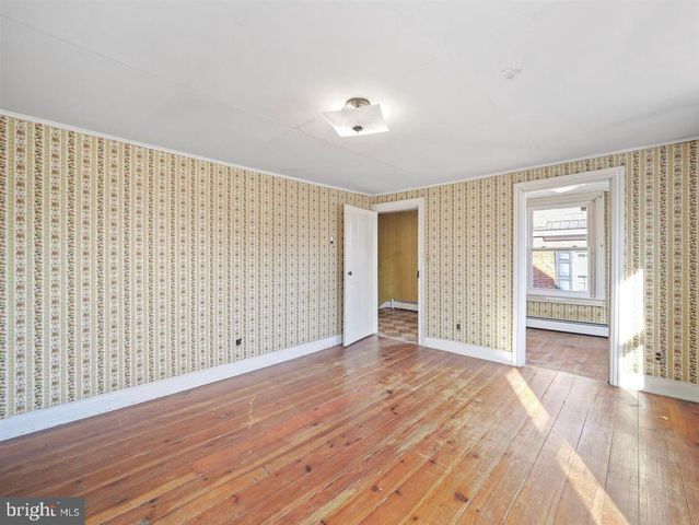 141 S WASHINGTON ST, Greencastle, PA 17225