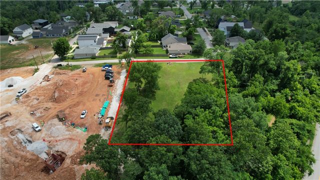 201 Valley, Bentonville, AR 72712