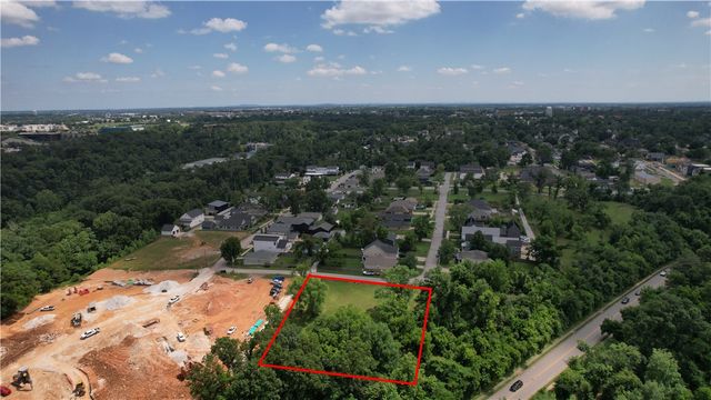 201 Valley, Bentonville, AR 72712