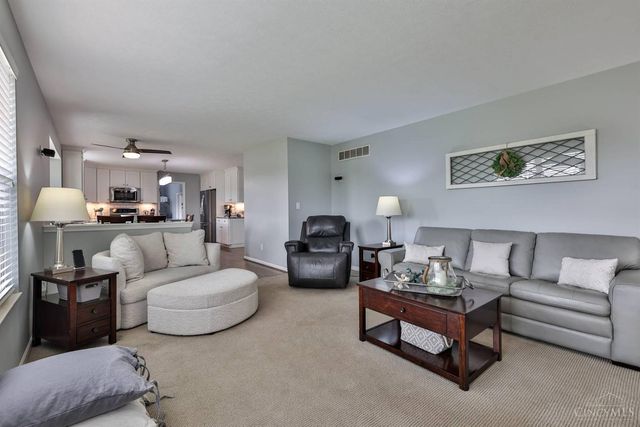 6696 Raven Crest, Liberty Twp, OH 45011