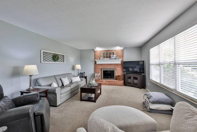 6696 Raven Crest, Liberty Twp, OH 45011