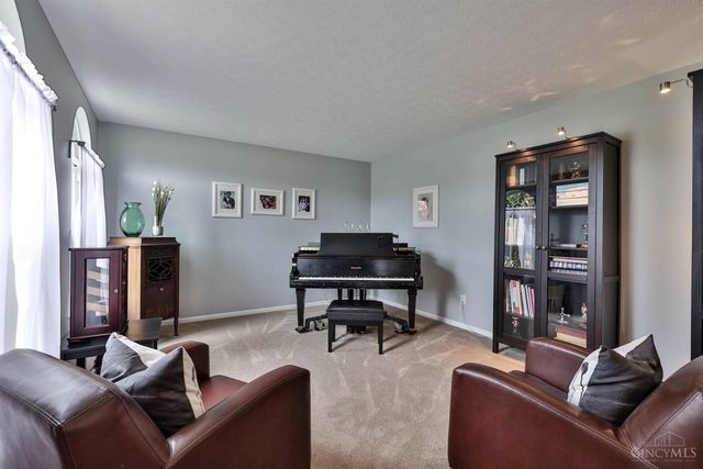 6696 Raven Crest, Liberty Twp, OH 45011