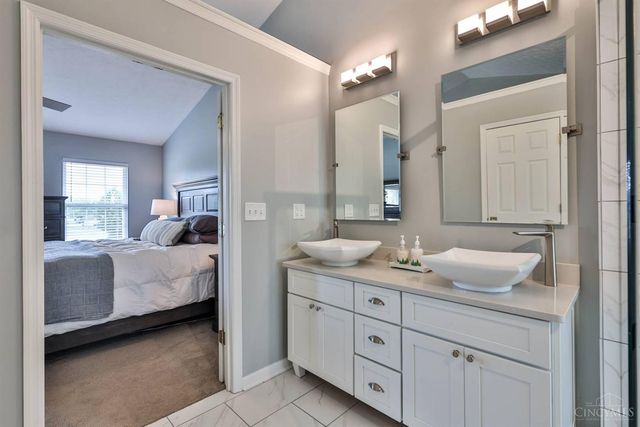 6696 Raven Crest, Liberty Twp, OH 45011