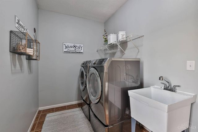 6696 Raven Crest, Liberty Twp, OH 45011