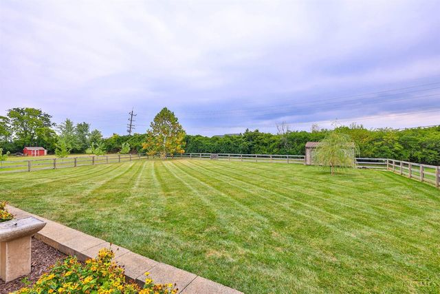 6696 Raven Crest, Liberty Twp, OH 45011