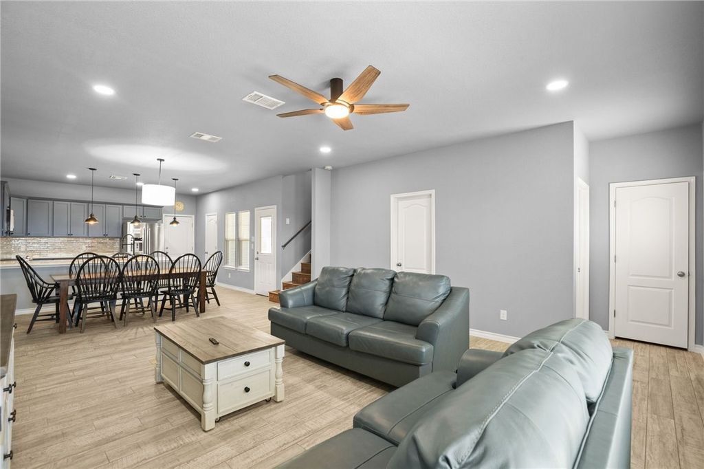 15217 Windward Dr 401, Corpus Christi, TX 78418 — photo 4