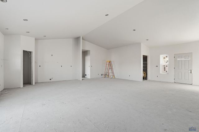 6490 ANDERSON RD, Summerset, SD 57719