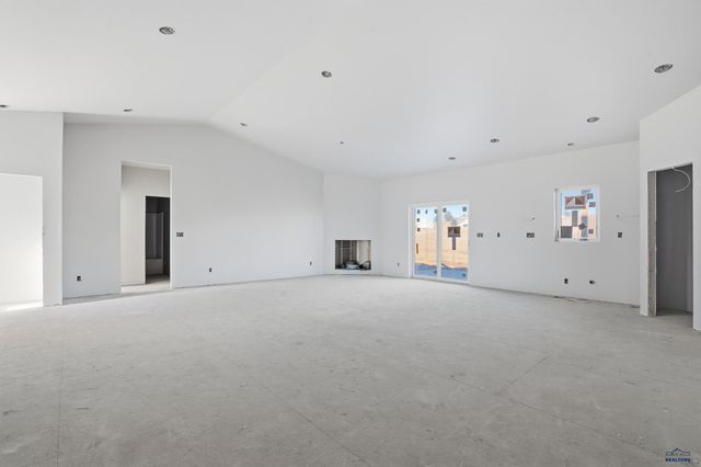 6490 ANDERSON RD, Summerset, SD 57719