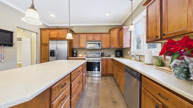 88 Meadows Drive, Muskegon, MI 49441