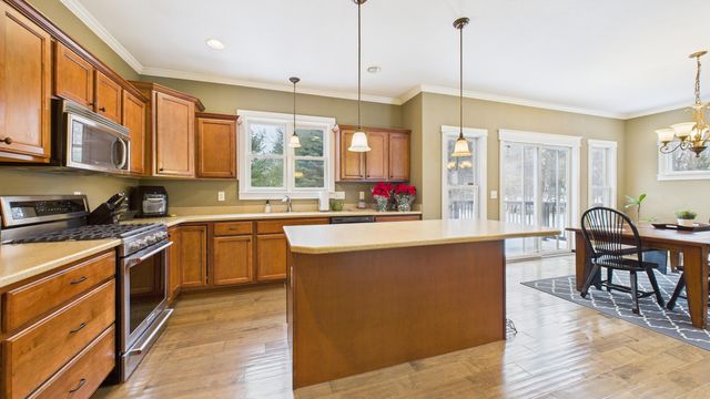 88 Meadows Drive, Muskegon, MI 49441