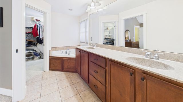 88 Meadows Drive, Muskegon, MI 49441