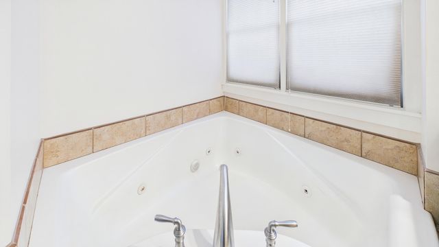 88 Meadows Drive, Muskegon, MI 49441