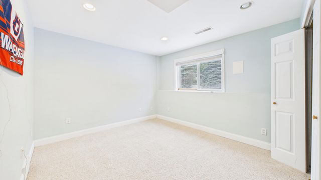 88 Meadows Drive, Muskegon, MI 49441