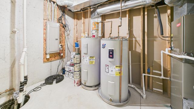 88 Meadows Drive, Muskegon, MI 49441