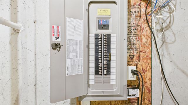 88 Meadows Drive, Muskegon, MI 49441