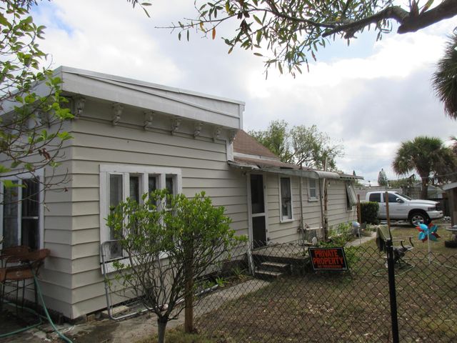603 Avenue Avenue E, Fort Pierce, FL 34950