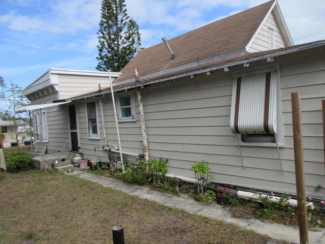 603 Avenue Avenue E, Fort Pierce, FL 34950
