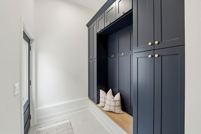 944 Rosemary Terrace, Deerfield, IL 60015