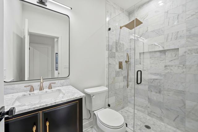 944 Rosemary Terrace, Deerfield, IL 60015