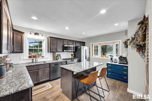 3105 N BIGELOW Street, Peoria, IL 61604