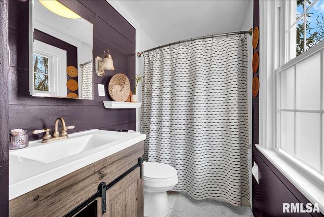 3105 N BIGELOW Street, Peoria, IL 61604