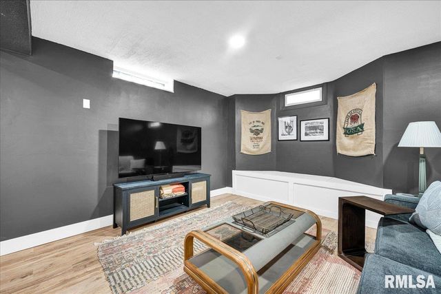 3105 N BIGELOW Street, Peoria, IL 61604