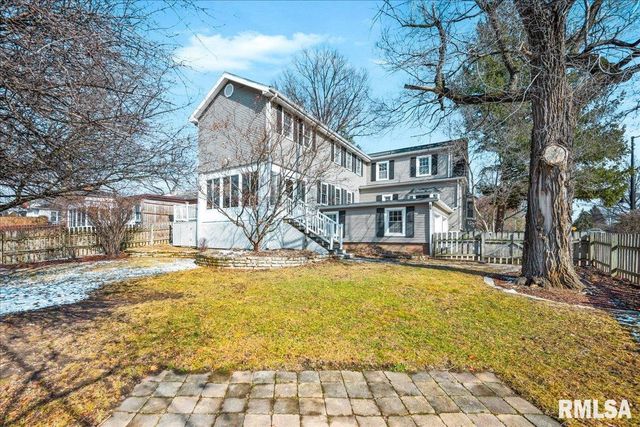 3105 N BIGELOW Street, Peoria, IL 61604