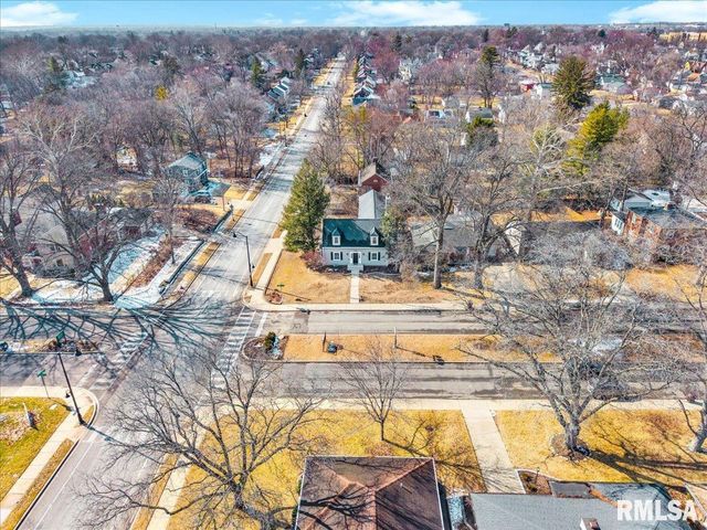 3105 N BIGELOW Street, Peoria, IL 61604