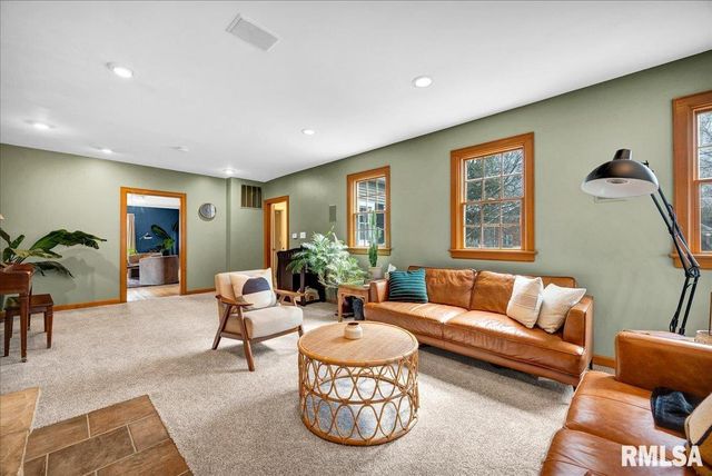 3105 N BIGELOW Street, Peoria, IL 61604