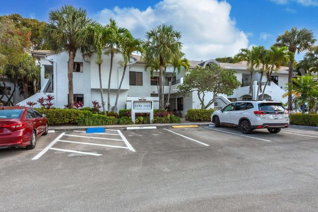 7509 Glendevon Lane 1002, Delray Beach, FL 33446