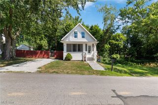 699 Fultz Street, Akron, OH 44307