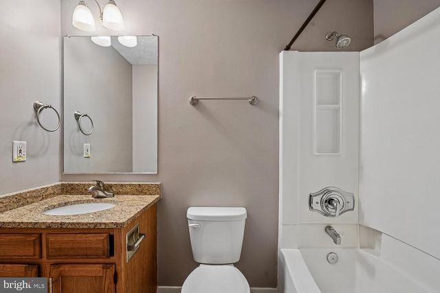 11106 HUNTINGTON WOODS CIR, Fredericksburg, VA 22407
