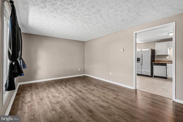 11106 HUNTINGTON WOODS CIR, Fredericksburg, VA 22407