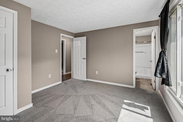 11106 HUNTINGTON WOODS CIR, Fredericksburg, VA 22407