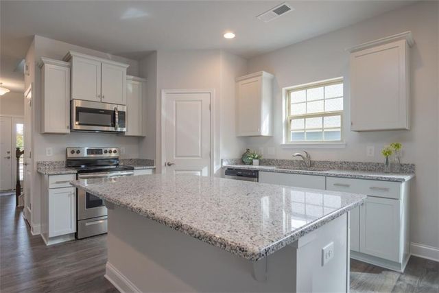 3028 Fairway Drive, Villa Rica, GA 30180