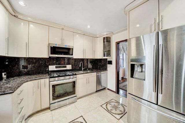 87-67 Chevy Chase Street, Jamaica Estates, NY 11432