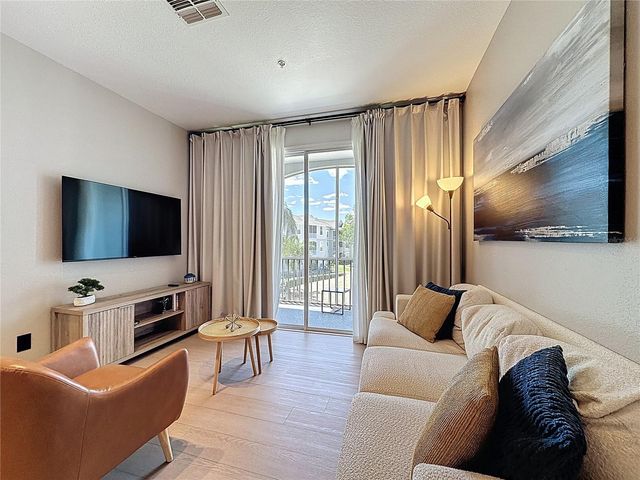 2300 BUTTERFLY PALM WAY 203, Kissimmee, FL 34747