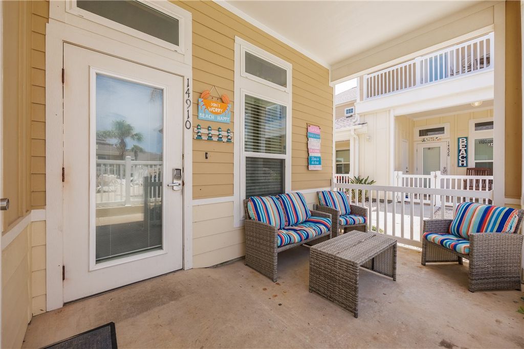 14910 Island Village Dr, Corpus Christi, TX 78418 — photo 2