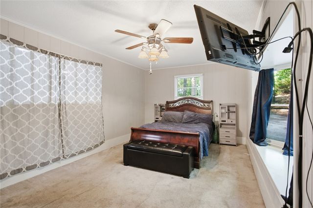 858 Robinhood Drive, Walhalla, SC 29691