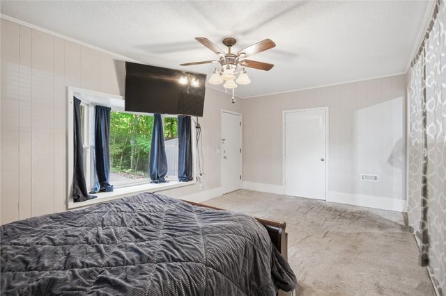 858 Robinhood Drive, Walhalla, SC 29691