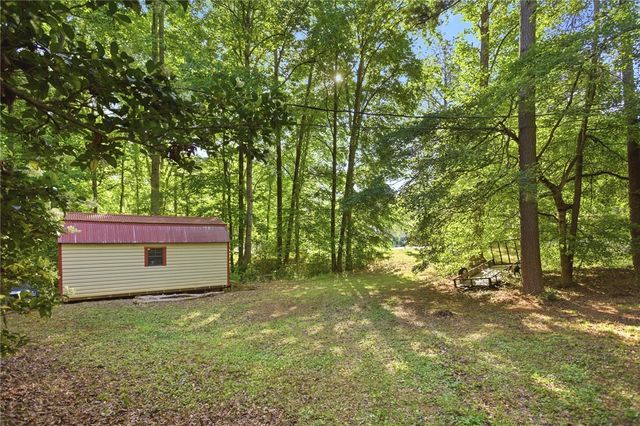 858 Robinhood Drive, Walhalla, SC 29691