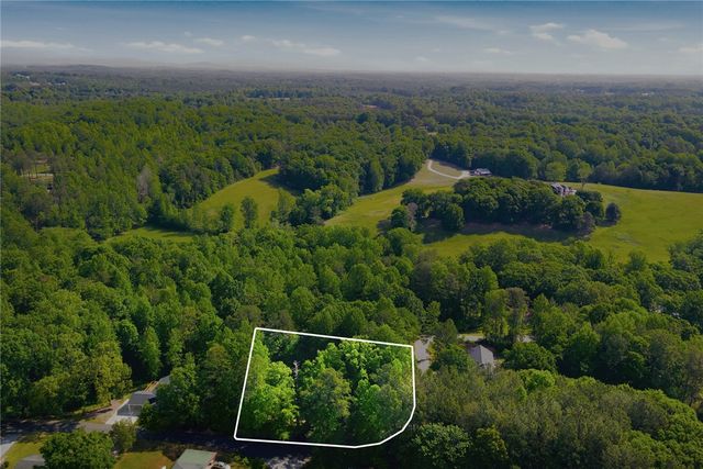 858 Robinhood Drive, Walhalla, SC 29691