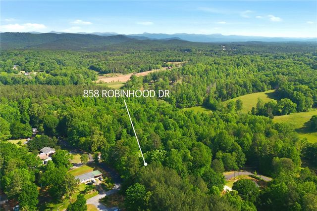 858 Robinhood Drive, Walhalla, SC 29691