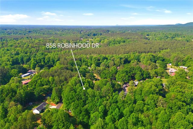858 Robinhood Drive, Walhalla, SC 29691