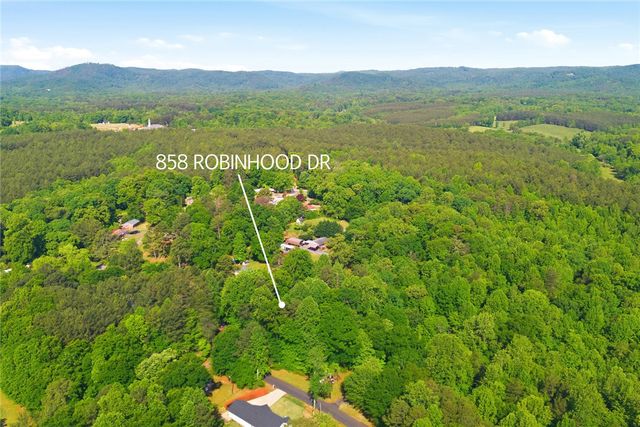 858 Robinhood Drive, Walhalla, SC 29691