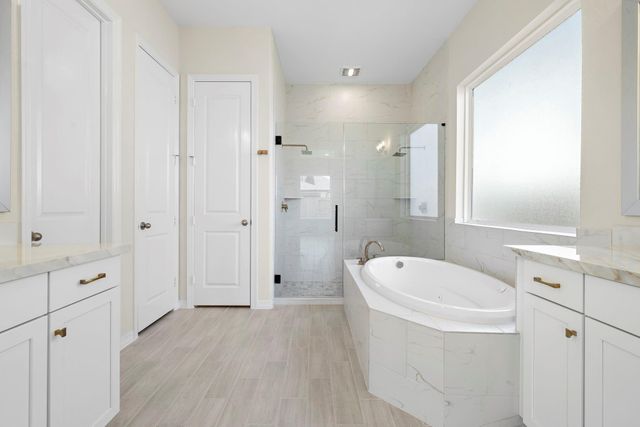 9806 Oakwood Trail, Missouri City, TX 77459