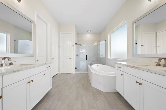 9806 Oakwood Trail, Missouri City, TX 77459