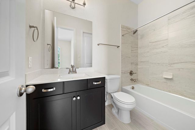 9806 Oakwood Trail, Missouri City, TX 77459
