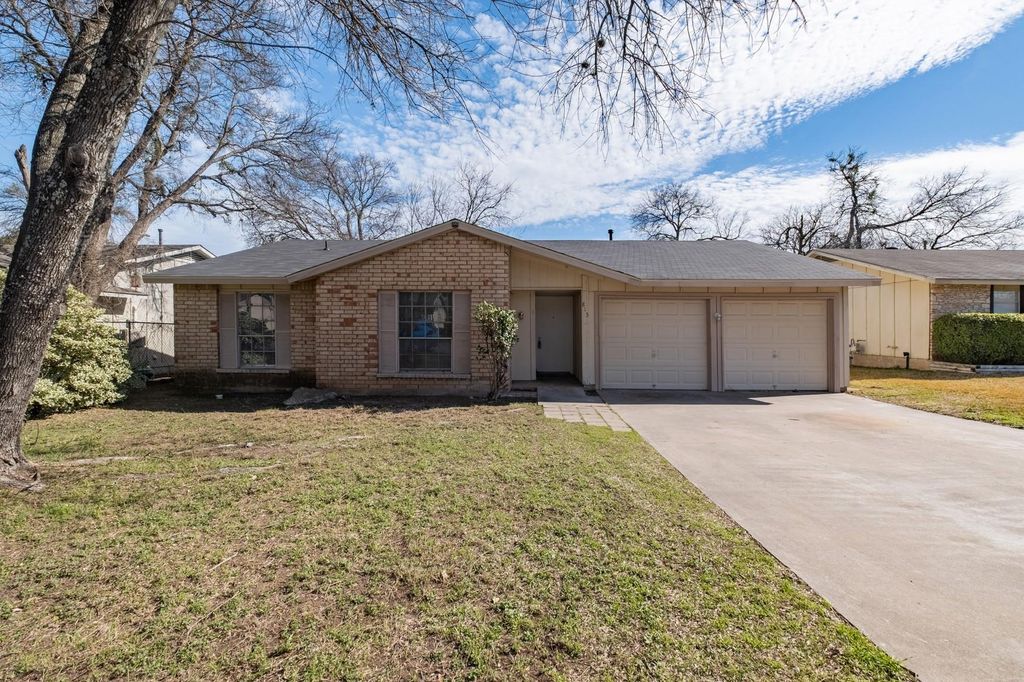 815 Pack Saddle PASS, Round Rock, TX 78681
