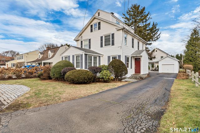 31 Woodlawn Avenue, Madison, CT 06443